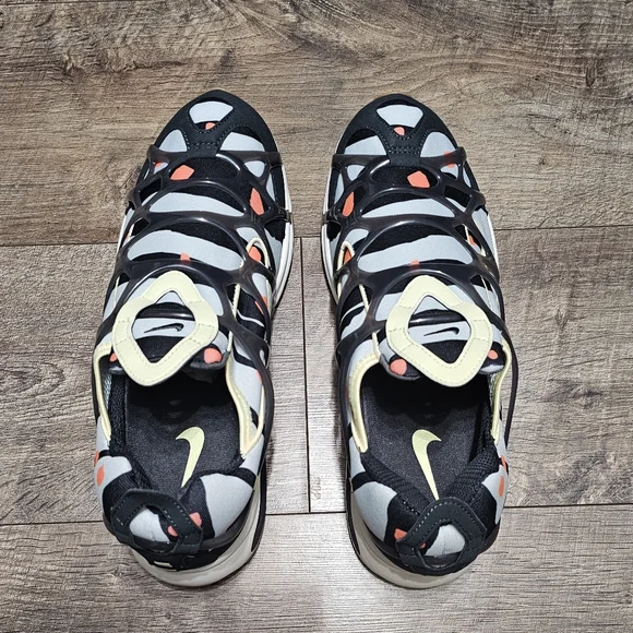 Nike kukin sneaker Men's Size 11